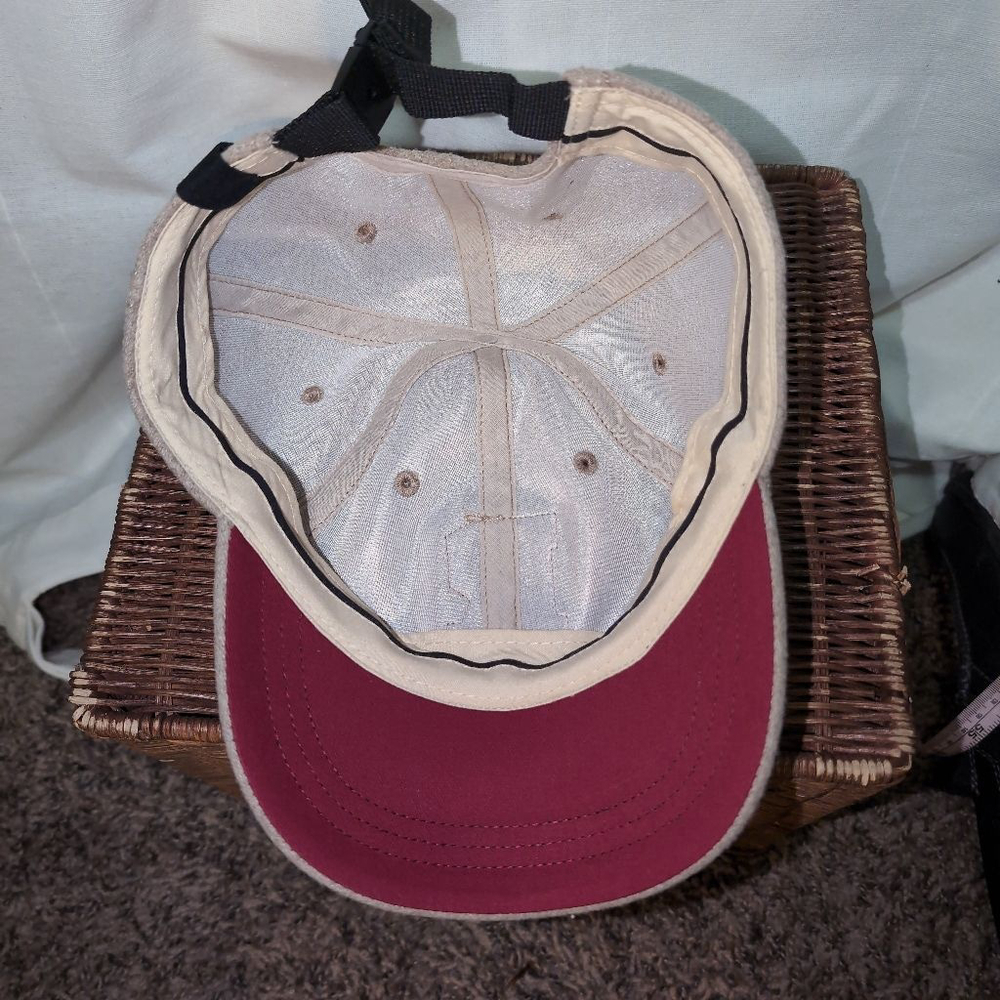 Wool Hat Letter 'R', Adjustable - Picture 2 of 3